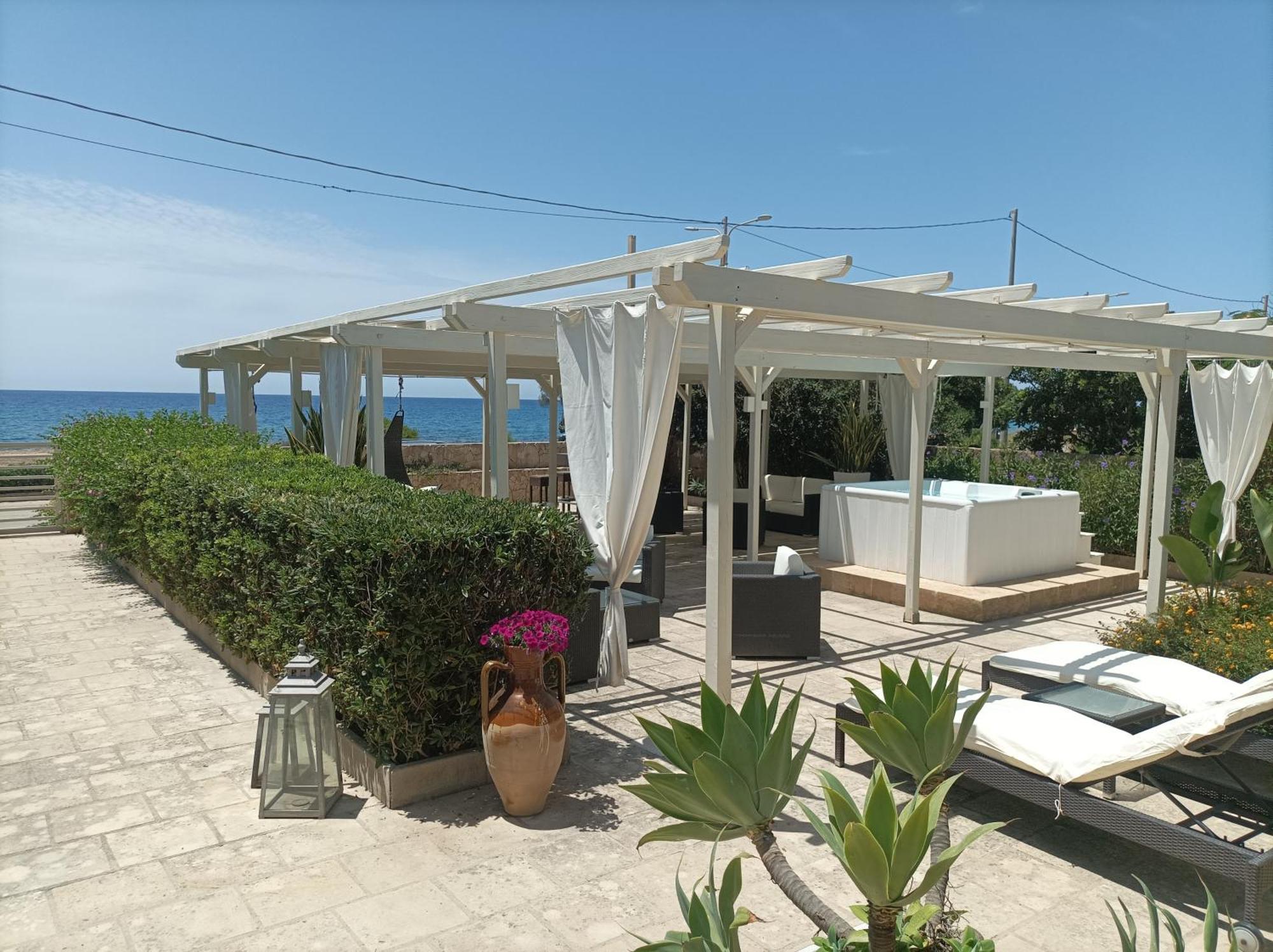 La Giara Resort Torre San Giovanni Ugento Bagian luar foto